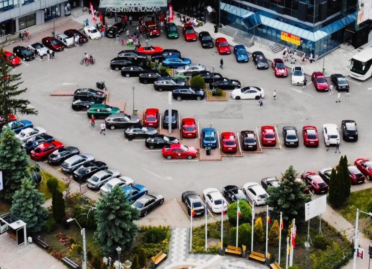 Petrodava One เปียตราเนียมซ์ ภายนอก รูปภาพ